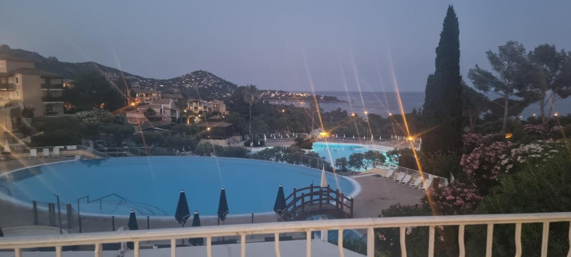 Agay Cap Esterel Le Hameau F2 Clim Plein Sud Dernier Etage Magnifique Vue Mer Saint-Raphaël Esterno foto