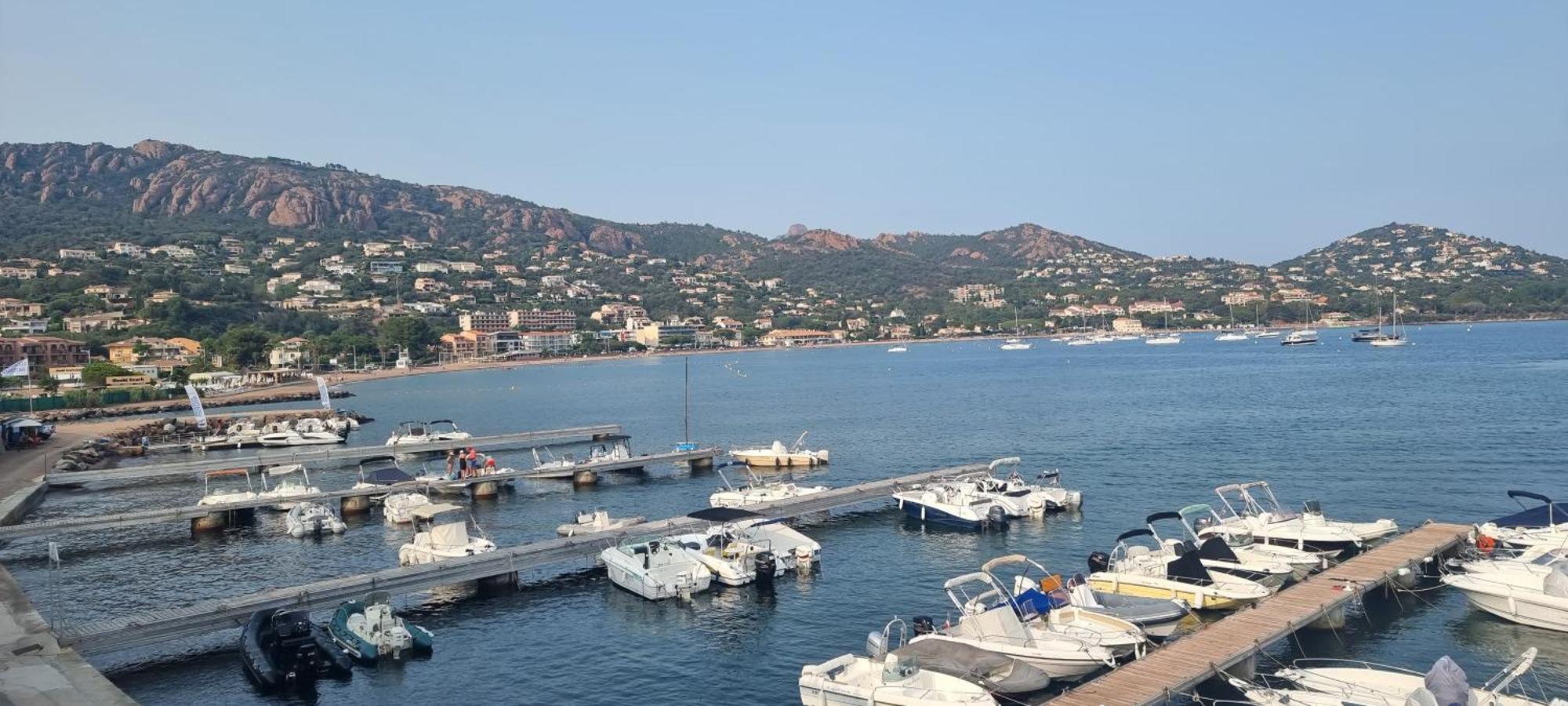 Agay Cap Esterel Le Hameau F2 Clim Plein Sud Dernier Etage Magnifique Vue Mer Saint-Raphaël Esterno foto