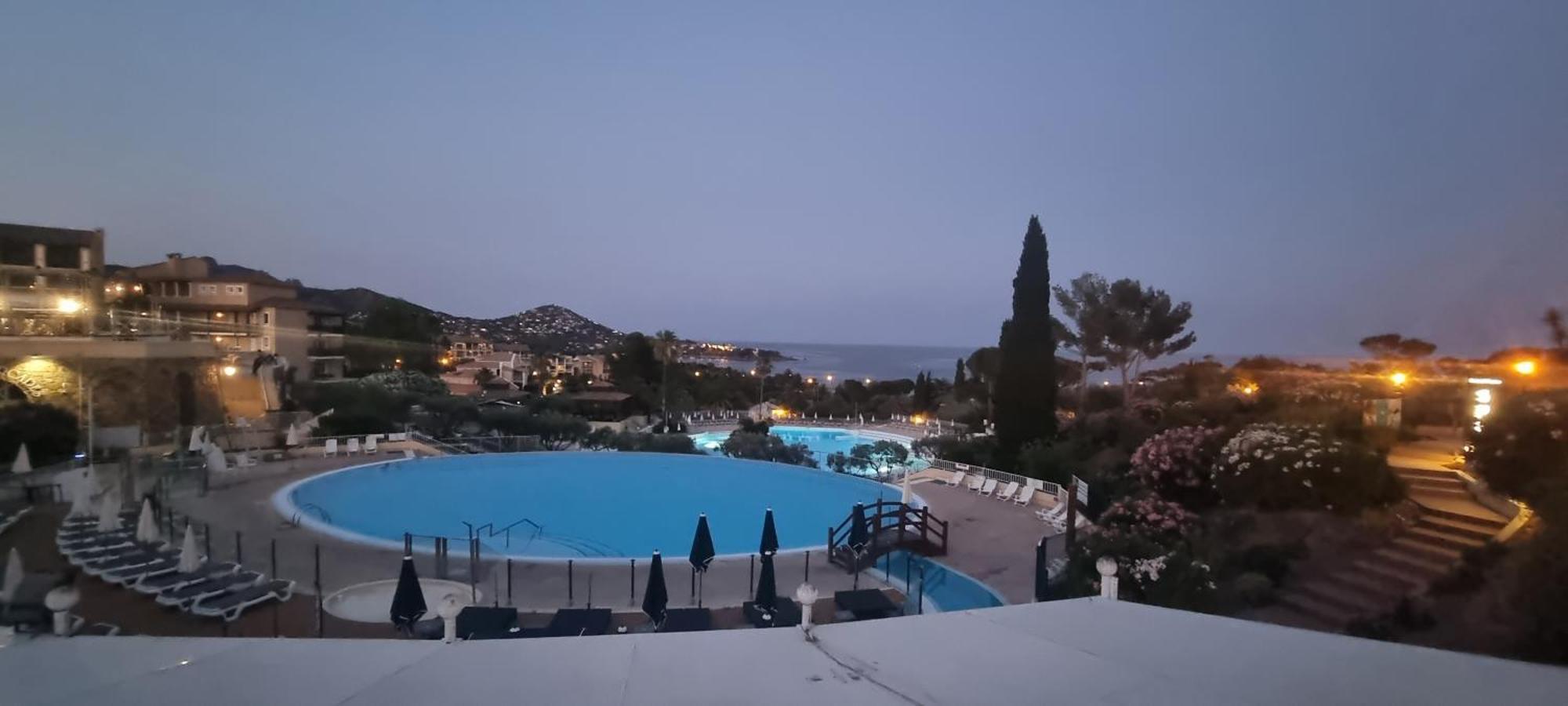 Agay Cap Esterel Le Hameau F2 Clim Plein Sud Dernier Etage Magnifique Vue Mer Saint-Raphaël Esterno foto