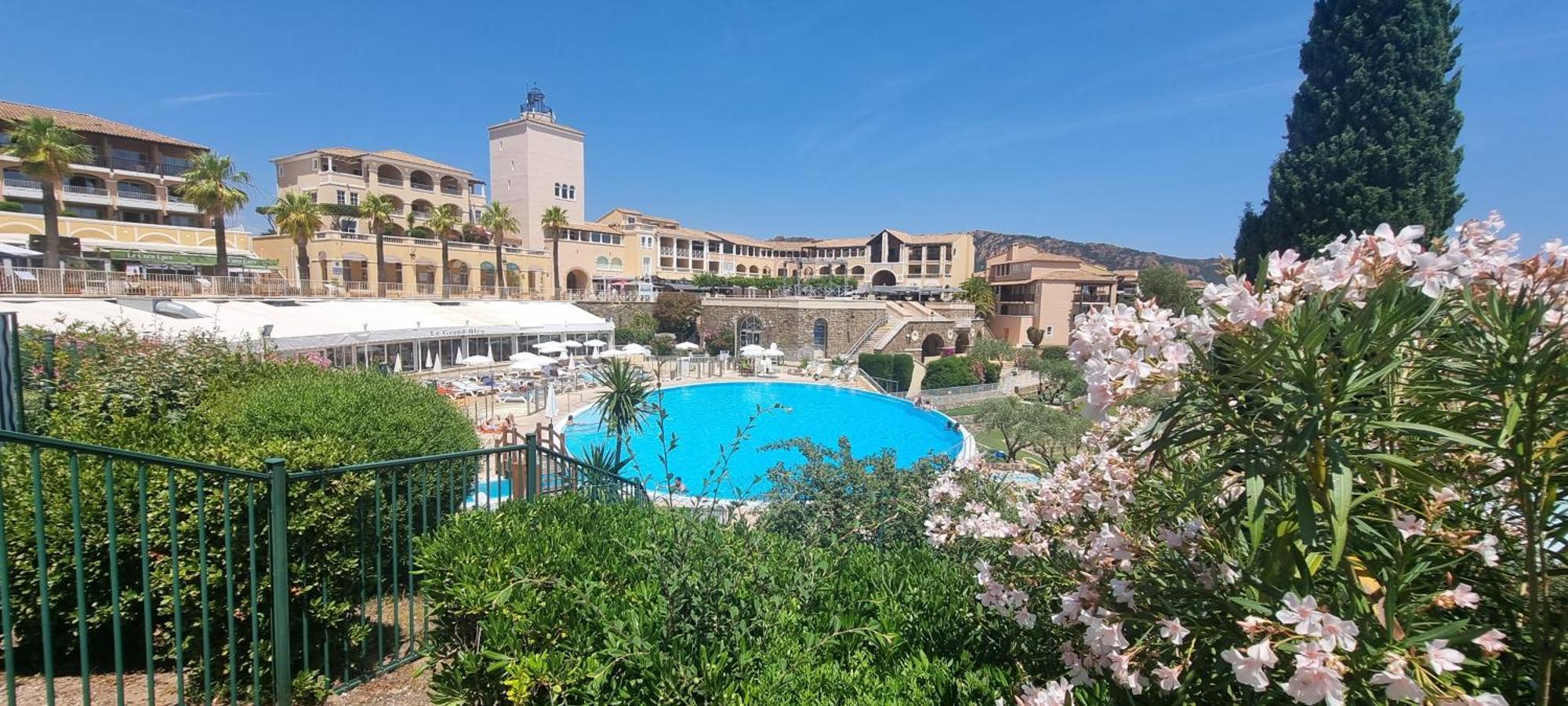 Agay Cap Esterel Le Hameau F2 Clim Plein Sud Dernier Etage Magnifique Vue Mer Saint-Raphaël Esterno foto