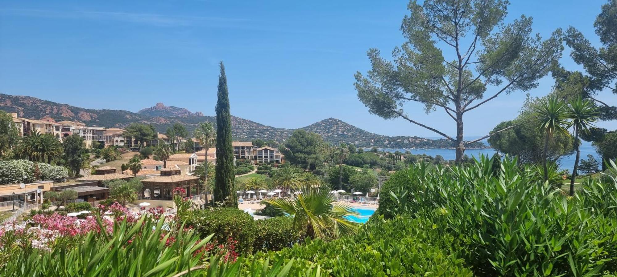 Agay Cap Esterel Le Hameau F2 Clim Plein Sud Dernier Etage Magnifique Vue Mer Saint-Raphaël Esterno foto