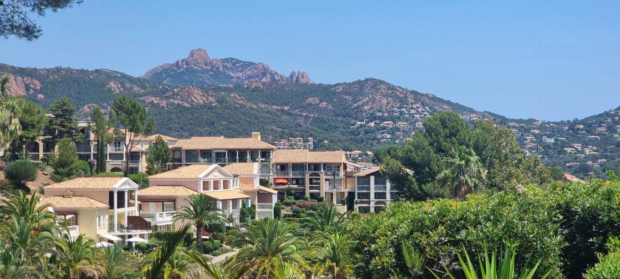 Agay Cap Esterel Le Hameau F2 Clim Plein Sud Dernier Etage Magnifique Vue Mer Saint-Raphaël Esterno foto